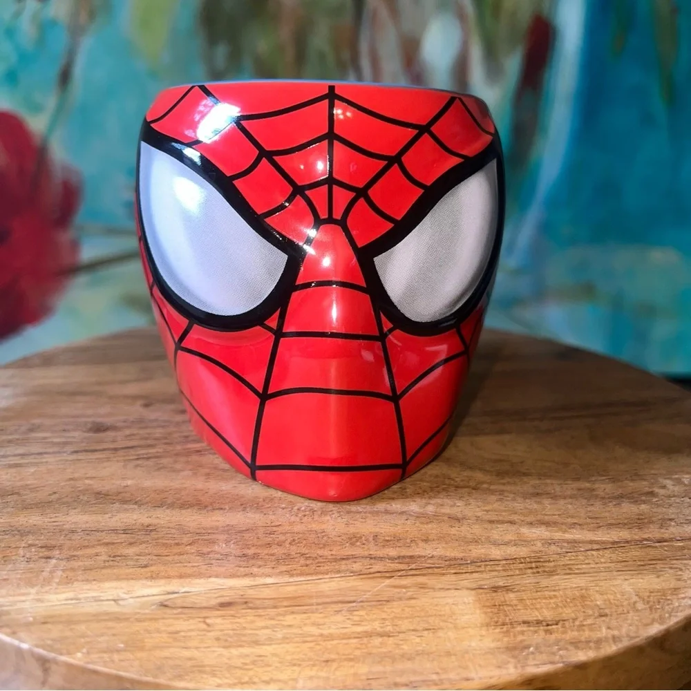 Disney 2012 Marvel Spiderman Red Ceramic Mug Coffee Cocoa Cup Microwave Safe
